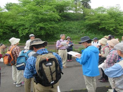 大鹿窪遺跡における解説の様子