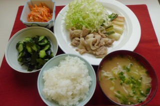 塩麹や甘酒を使った料理(焼きねぎと塩麹のしょうが焼き他)