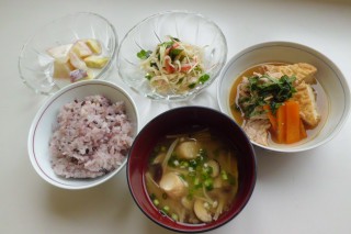 簡単でバランスのよい食事(さば缶のさっぱり南蛮他)