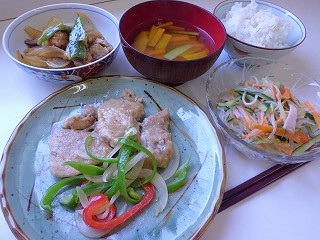 バランスのよい食事(豚ひれ肉の甘酢かけ他)