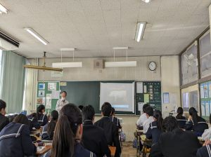 中学生豚肉教室講義の様子