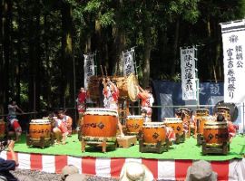 陣馬の滝