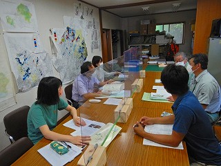 書類審査