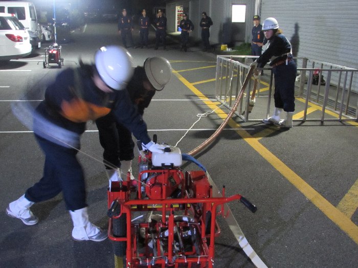 軽可搬ポンプ操法の訓練