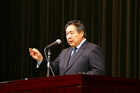 画像－小泉武夫先生による記念講演