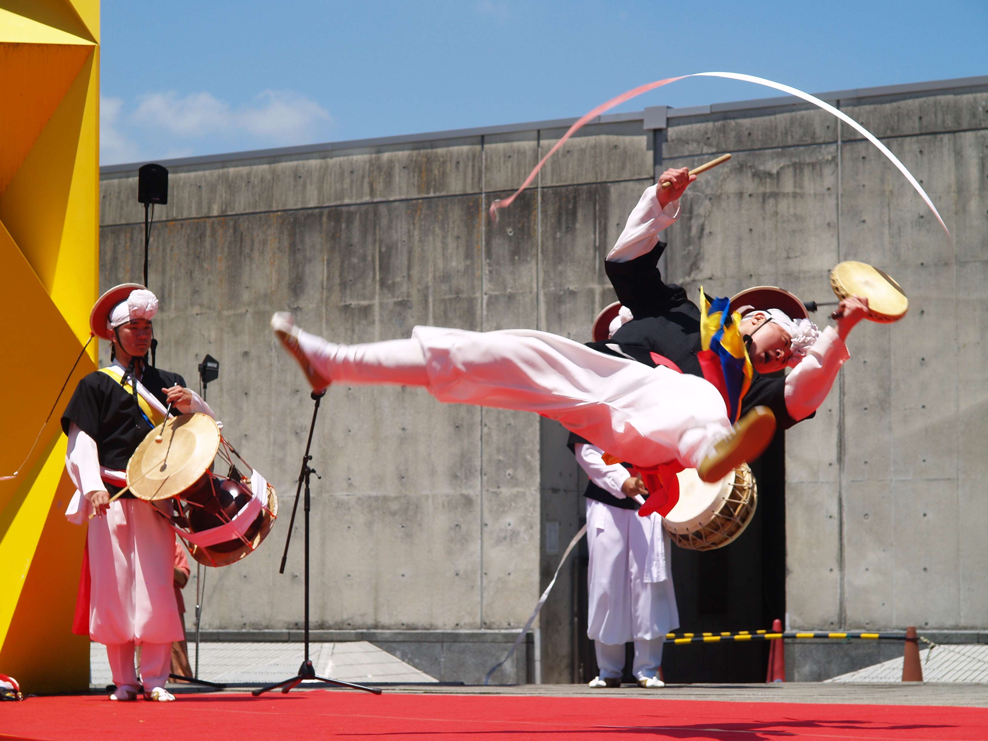 産業フェア内での栄州市文化芸術団の公演その2